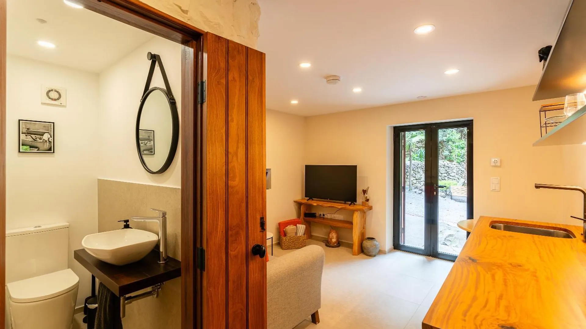 Lägenhet Casas Da Terca - Modern Comfort In Traditional Houses Set Within 300Sqm Of Private Gardens To Explore Tabua