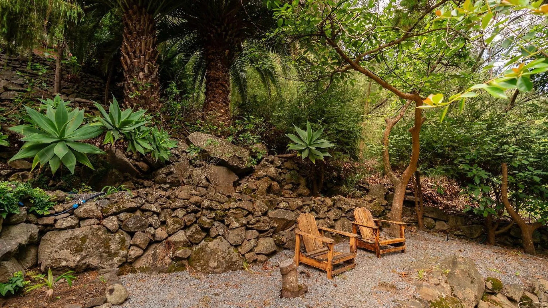 Casas Da Terca - Modern Comfort In Traditional Houses Set Within 300Sqm Of Private Gardens To Explore Tabua  Portugal
