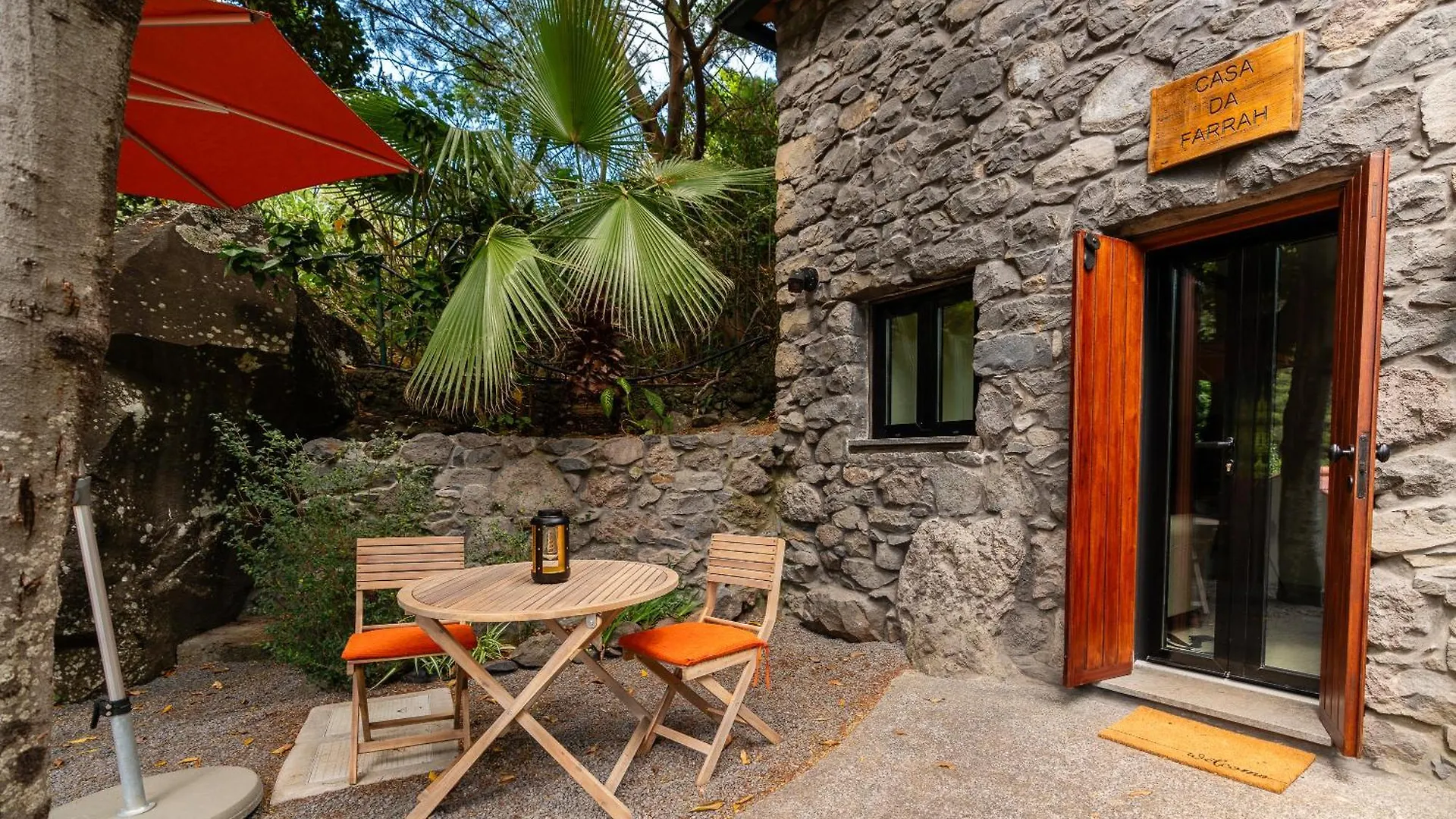 Casas Da Terca - Modern Comfort In Traditional Houses Set Within 300Sqm Of Private Gardens To Explore Tabua  0*, Tabua (Madeira) Portugal