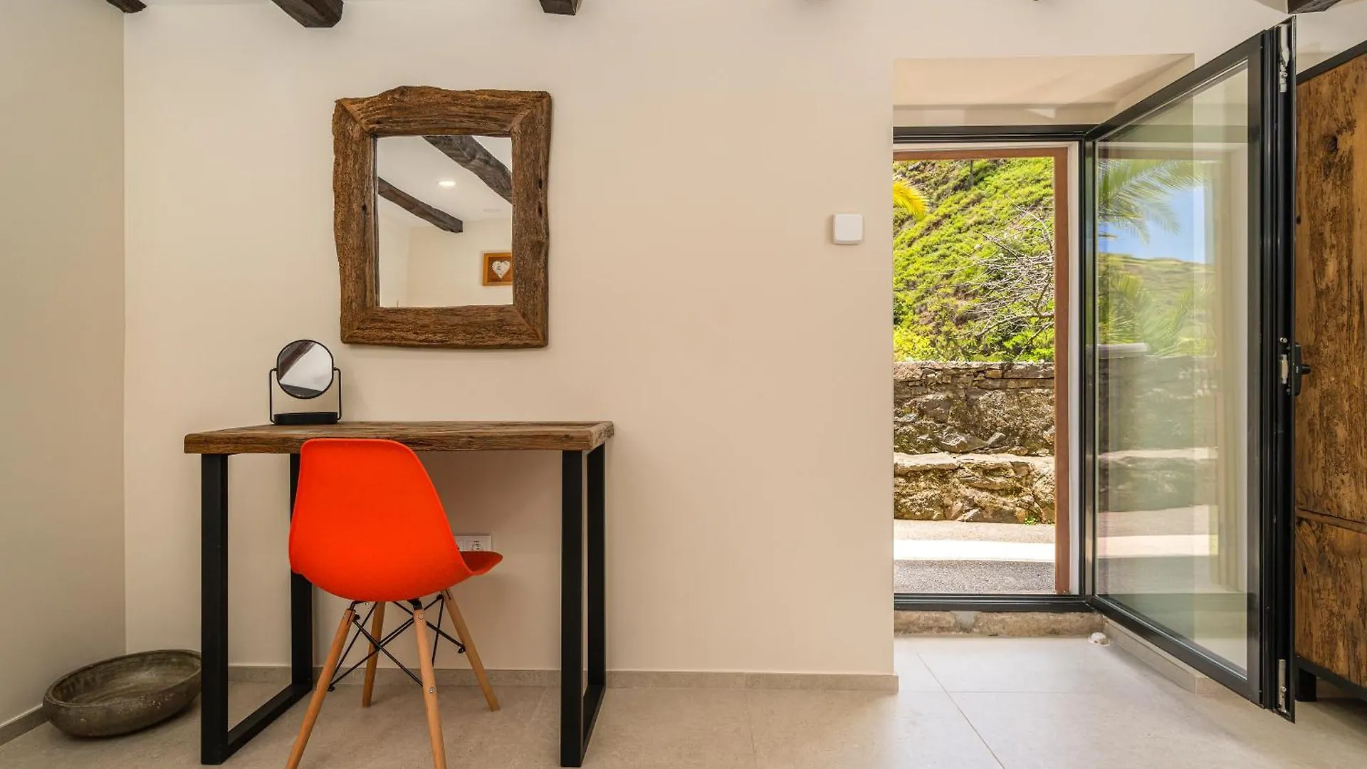 Casas Da Terca - Modern Comfort In Traditional Houses Set Within 300Sqm Of Private Gardens To Explore Tabua