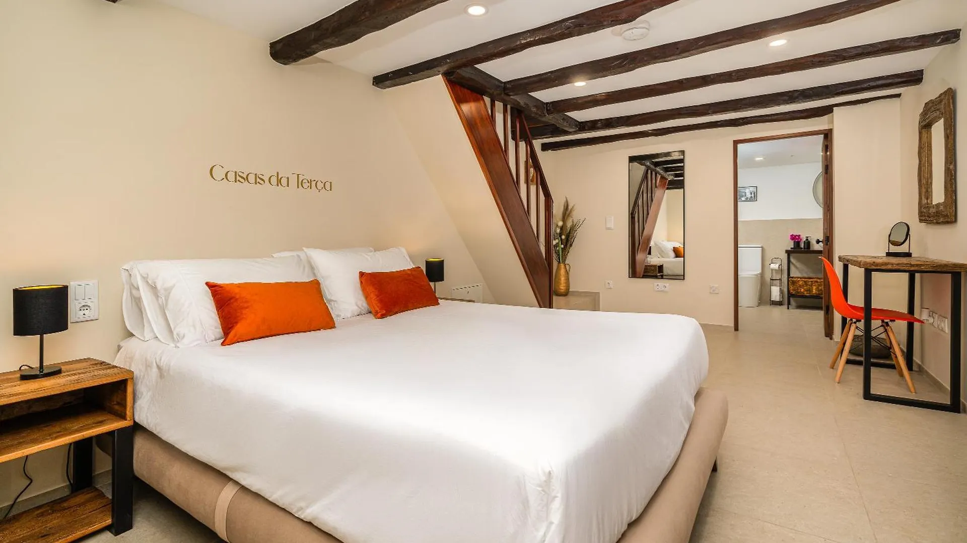 Apartment Casas Da Terca - Modern Comfort In Traditional Houses Set Within 300Sqm Of Private Gardens To Explore Tabua  Portugal