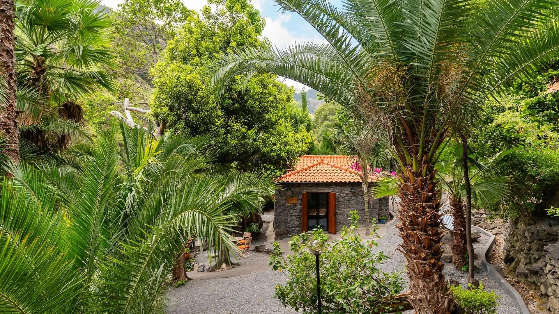 Apartment Casas Da Terca - Modern Comfort In Traditional Houses Set Within 300Sqm Of Private Gardens To Explore Tabua